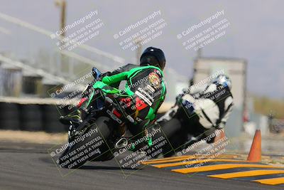 media/Oct-08-2022-SoCal Trackdays (Sat) [[1fc3beec89]]/Turn 16 (125pm)/